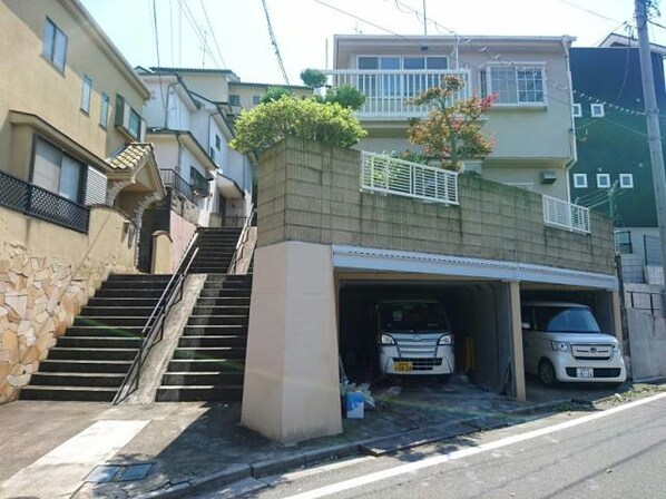 芝山戸建の物件外観写真